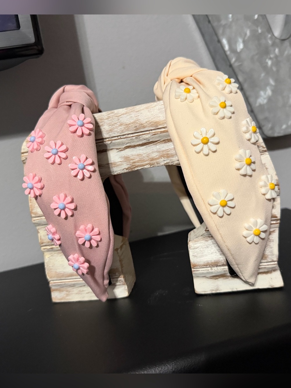 3D Daisy Knotted Headbands – Pink & Cream